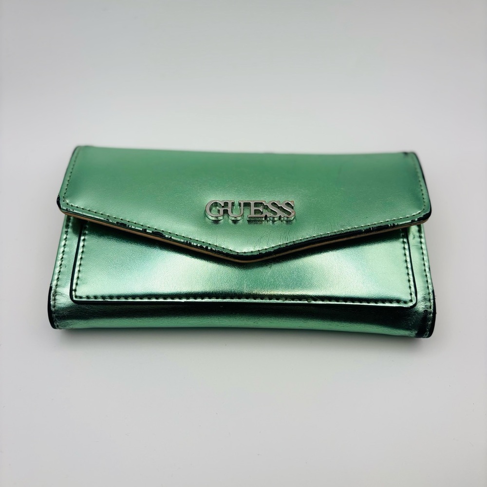 GUESS Metallic Green Wallet–As Is-stored, not heavily used”+guess card in place - Picture 3 of 9